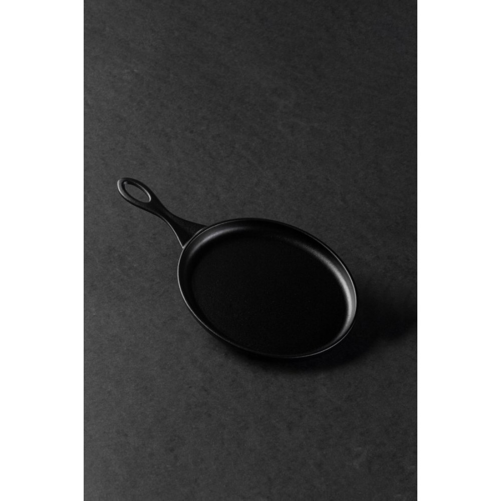 Valurautapannu soikea Hosse, 18x25cm | Tasainen valurautapannu | Valurautapannu |